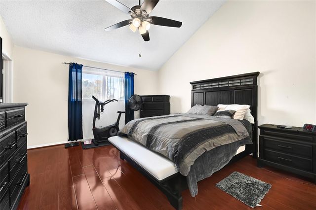 7911 Kendalia Drive, Houston, TX 77036