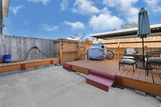 7911 Kendalia Drive, Houston, TX 77036