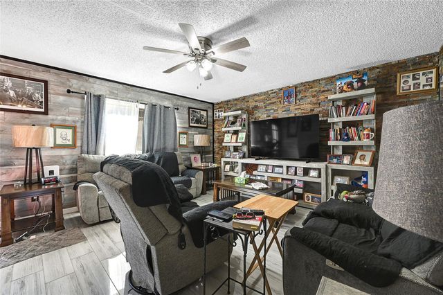 7911 Kendalia Drive, Houston, TX 77036