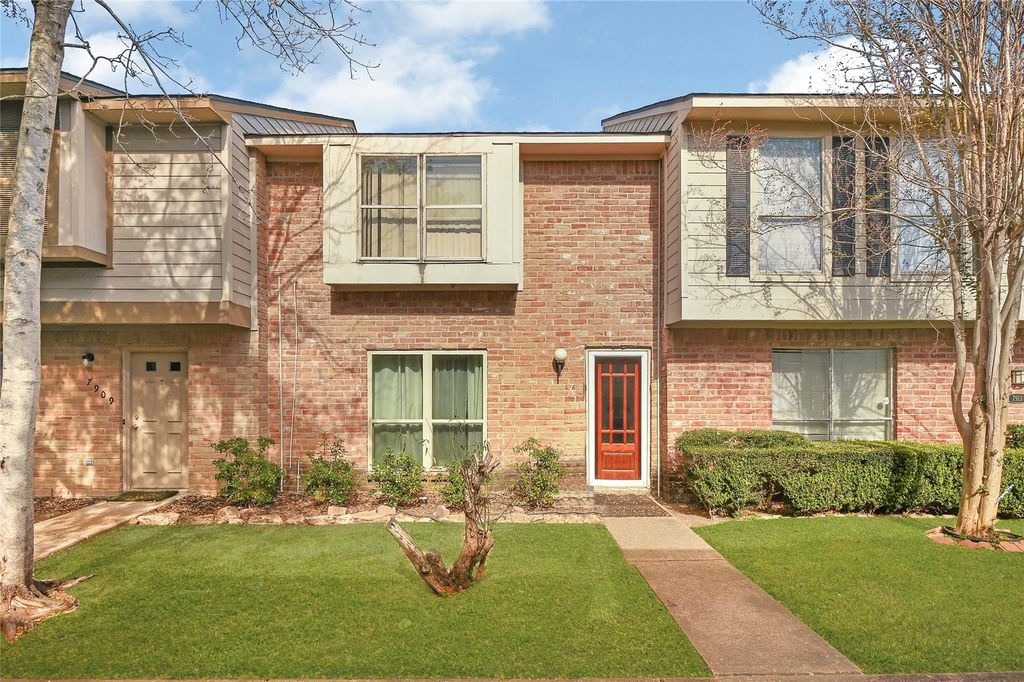 7911 Kendalia Drive, Houston, TX 77036