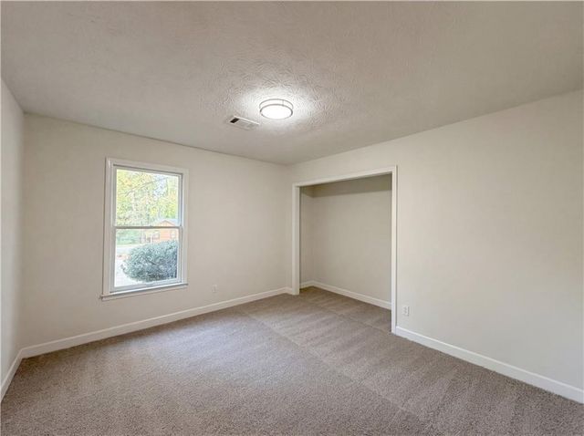 1430 Stoneleigh Hill Road, Lithonia, GA 30058