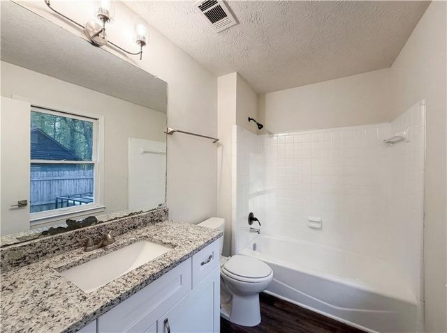 1430 Stoneleigh Hill Road, Lithonia, GA 30058