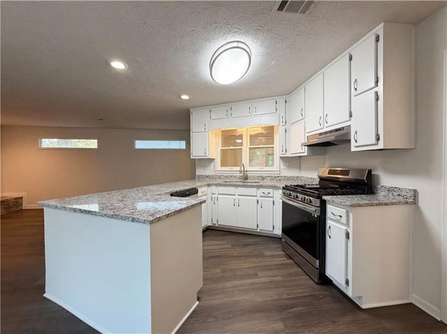 1430 Stoneleigh Hill Road, Lithonia, GA 30058