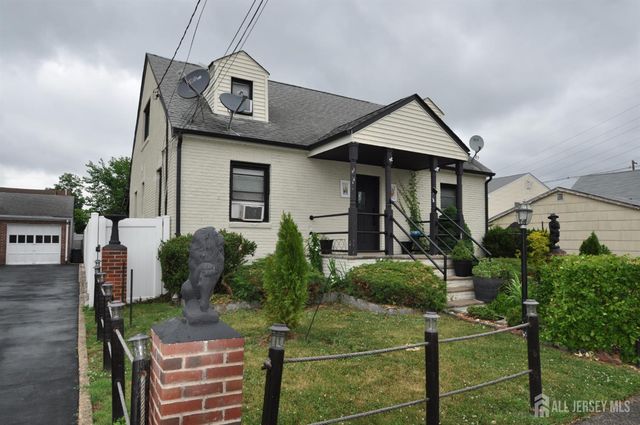 20 MAINE Avenue, Carteret, NJ 07008