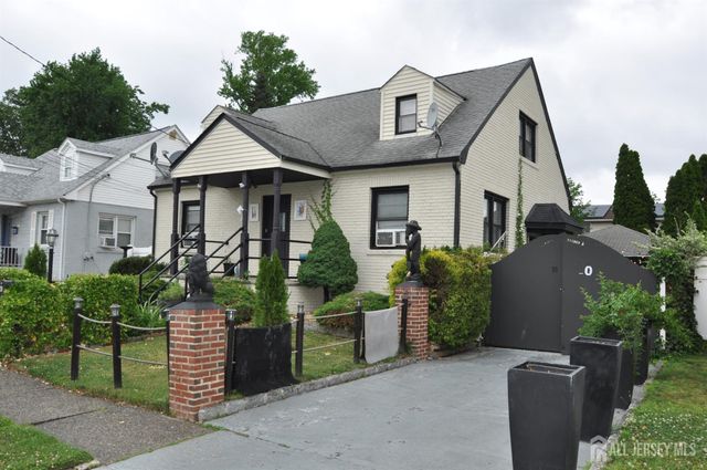 20 MAINE Avenue, Carteret, NJ 07008