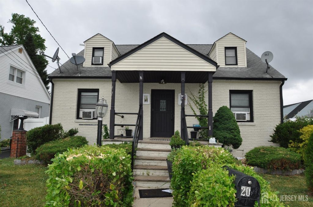 20 MAINE Avenue, Carteret, NJ 07008