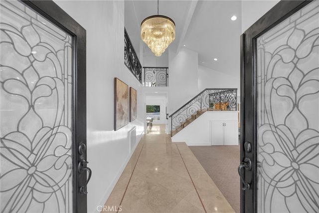 701 Pepper Tree, Long Beach, CA 90815