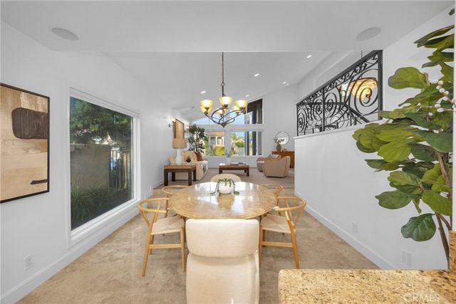701 Pepper Tree, Long Beach, CA 90815