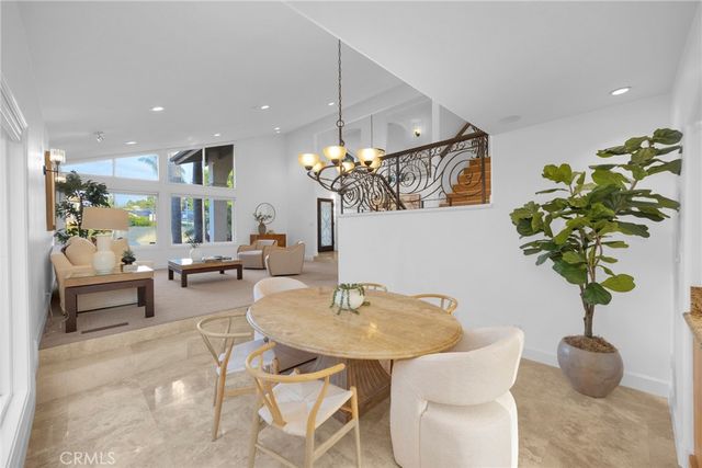701 Pepper Tree, Long Beach, CA 90815