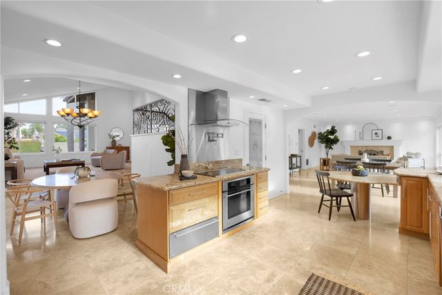 701 Pepper Tree, Long Beach, CA 90815