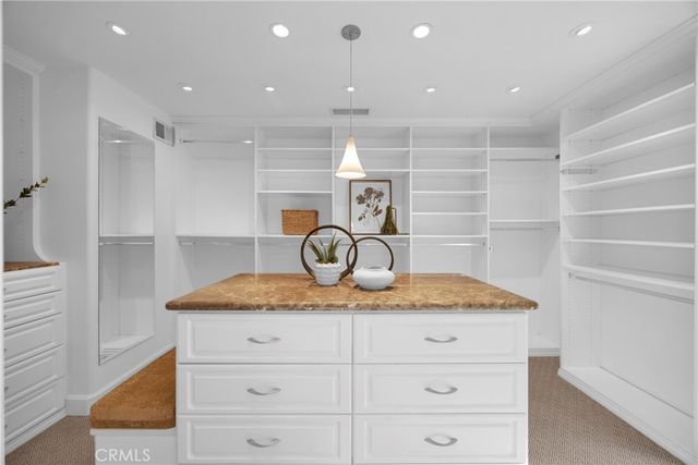 701 Pepper Tree, Long Beach, CA 90815