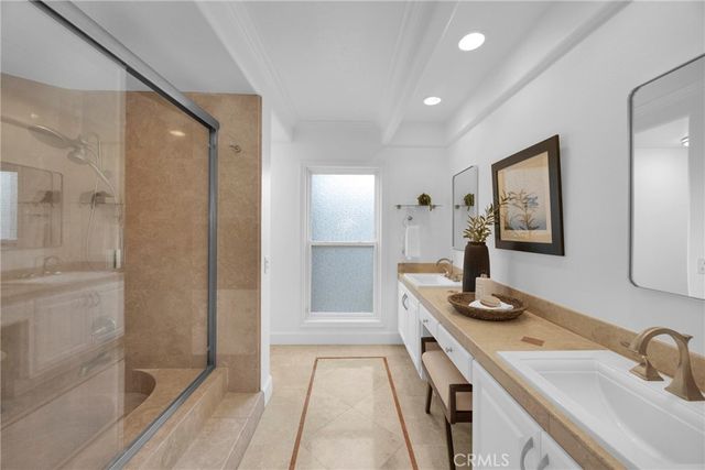701 Pepper Tree, Long Beach, CA 90815
