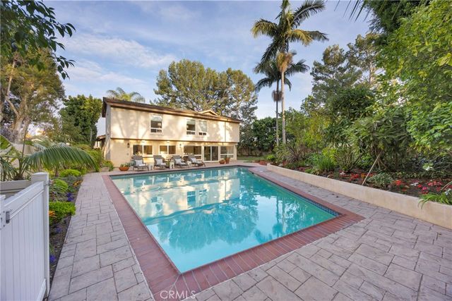 701 Pepper Tree, Long Beach, CA 90815