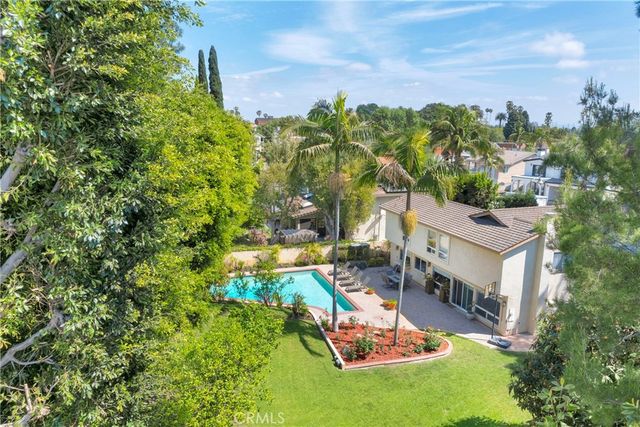 701 Pepper Tree, Long Beach, CA 90815