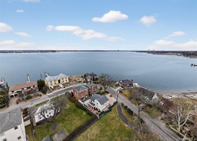3377 Agar Place, Bronx, NY 10465