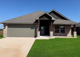 630 Trails End Drive, Shawnee, OK 74804