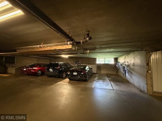 10511 Cedar Lake Road 309, Minnetonka, MN 55305