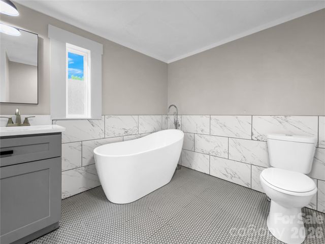 2240 Emerald Road, Shelby, NC 28152