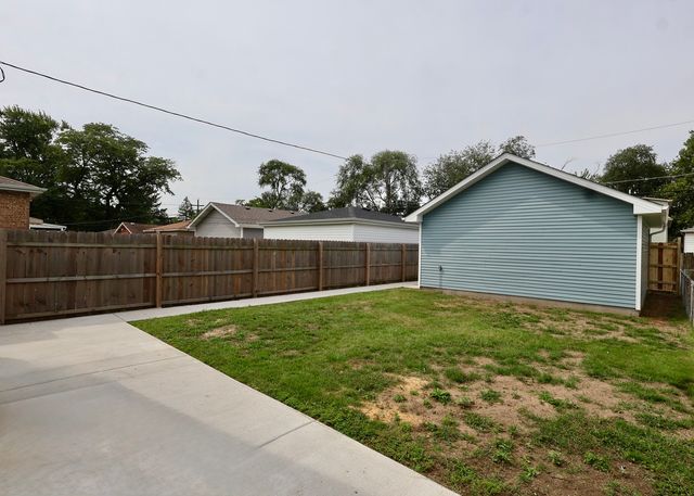 12414 S Aberdeen Street, Calumet Park, IL 60827