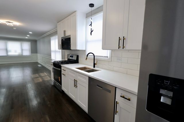 12414 S Aberdeen Street, Calumet Park, IL 60827