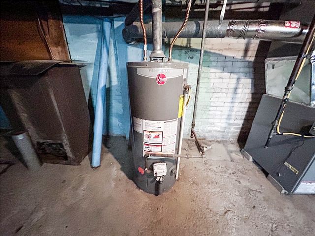 468-470 Emerson Street, Rochester, NY 14613