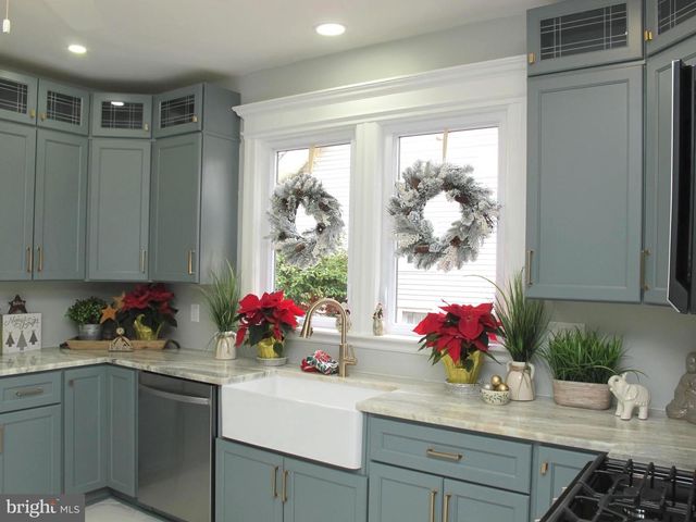 802 LINCOLN AVE, Palmyra, NJ 08065