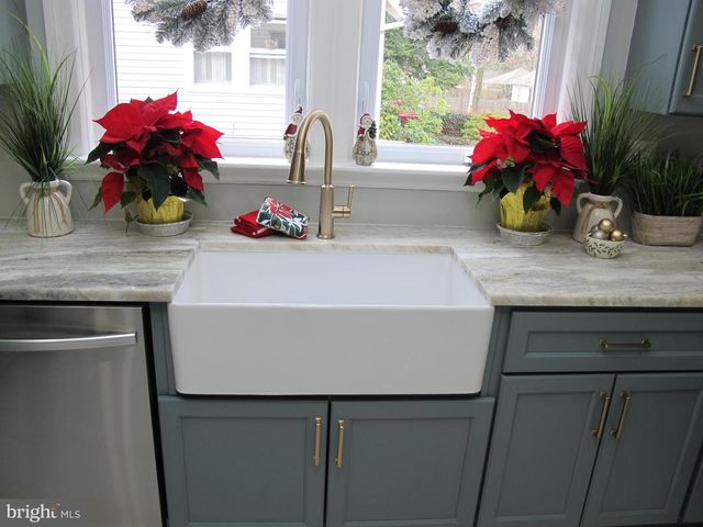 802 LINCOLN AVE, Palmyra, NJ 08065