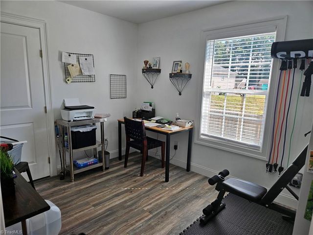 505 Kent Court, High Point, NC 27260