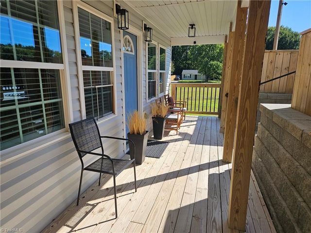 505 Kent Court, High Point, NC 27260