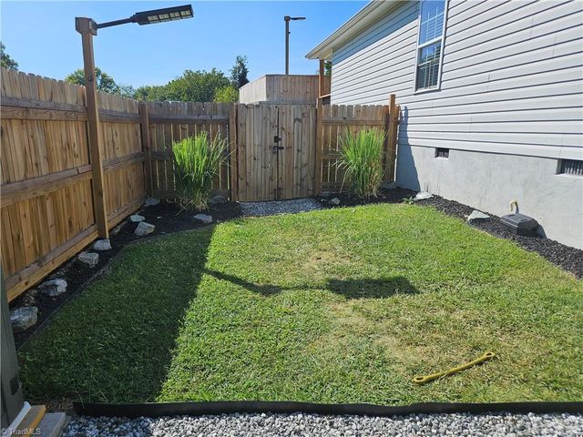 505 Kent Court, High Point, NC 27260