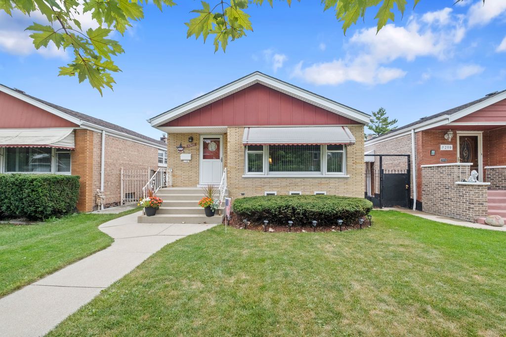 5205 S Hamlin Avenue, Chicago, IL 60632