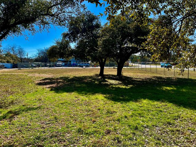 15608 CHECOTAH DR, Austin, TX 78734