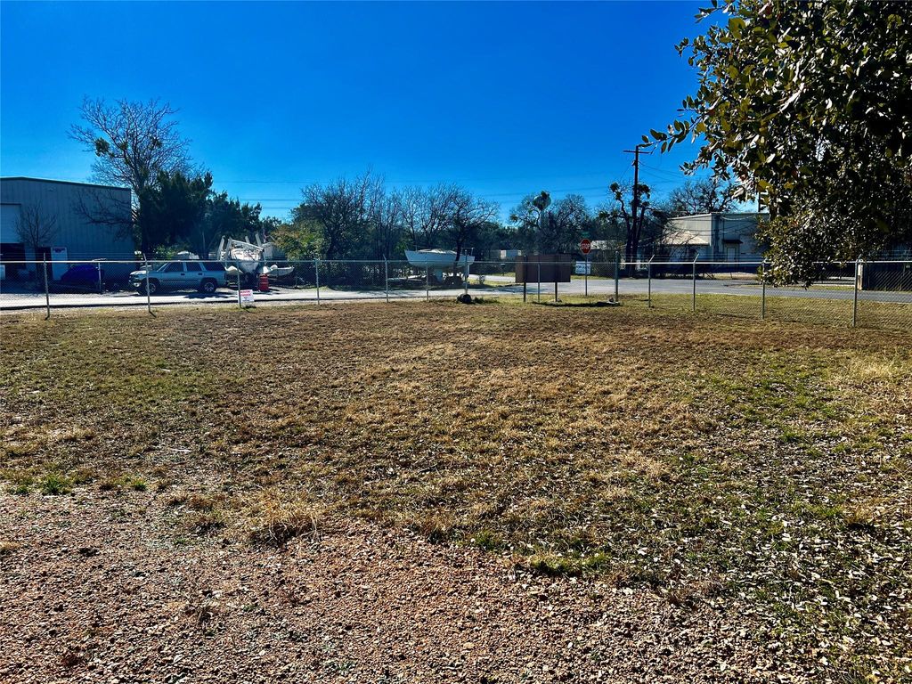 15608 CHECOTAH DR, Austin, TX 78734