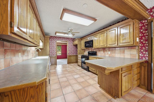 10406 S Vandalia Avenue, Tulsa, OK 74137