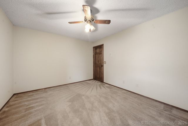10406 S Vandalia Avenue, Tulsa, OK 74137