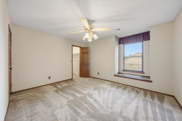 10406 S Vandalia Avenue, Tulsa, OK 74137