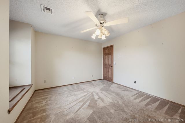 10406 S Vandalia Avenue, Tulsa, OK 74137
