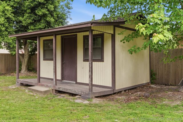 10406 S Vandalia Avenue, Tulsa, OK 74137