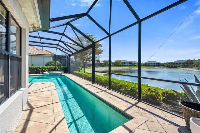 12348 Wisteria DR, Naples, FL 34120