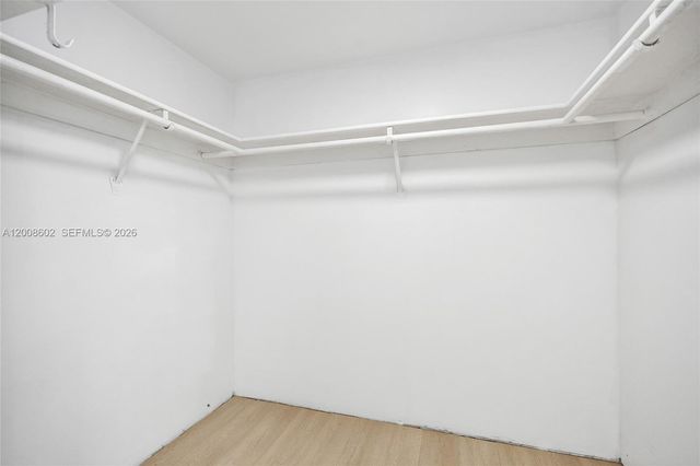 100 Bayview Dr 603, Sunny Isles Beach, FL 33160