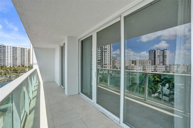 100 Bayview Dr 603, Sunny Isles Beach, FL 33160