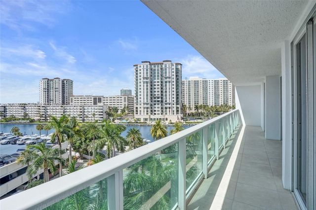 100 Bayview Dr 603, Sunny Isles Beach, FL 33160