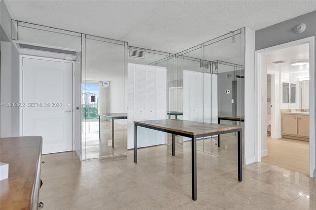 100 Bayview Dr 603, Sunny Isles Beach, FL 33160