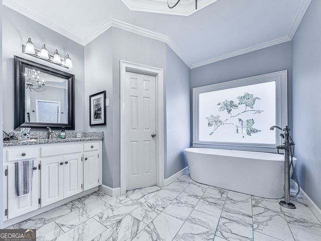 527 Fairway Drive, Woodstock, GA 30189