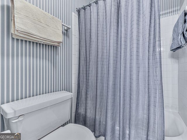 527 Fairway Drive, Woodstock, GA 30189