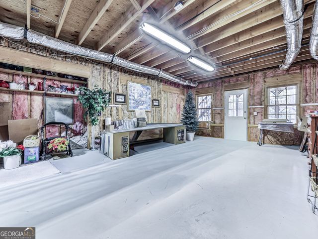 527 Fairway Drive, Woodstock, GA 30189