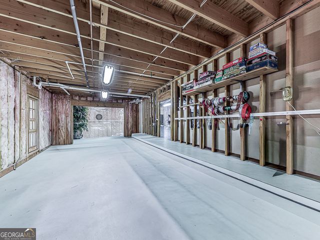 527 Fairway Drive, Woodstock, GA 30189