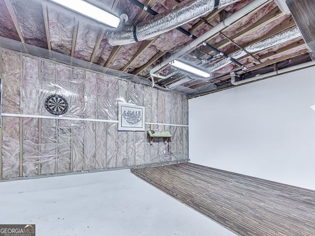 527 Fairway Drive, Woodstock, GA 30189