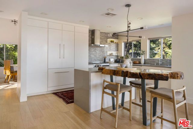 1684 Rotary Drive, Los Angeles, CA 90026