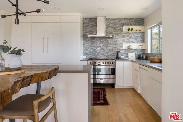 1684 Rotary Drive, Los Angeles, CA 90026